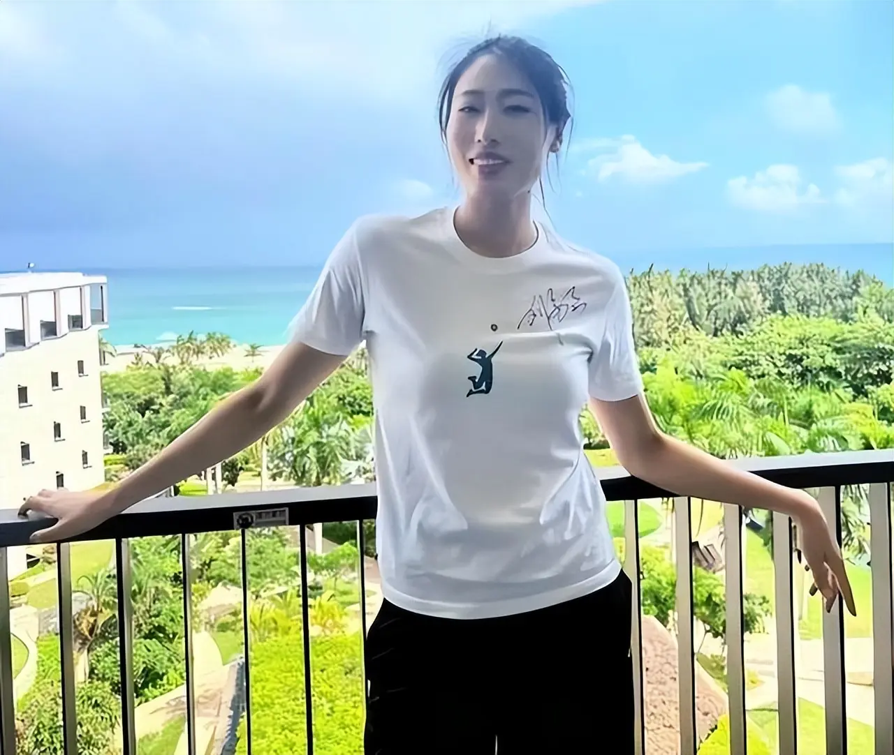 恨铁不成钢, 两地打热身