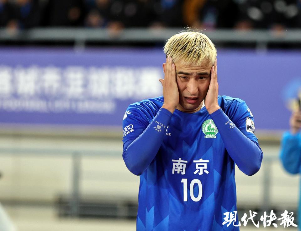 遗憾的是, AA 遗憾的是, AA